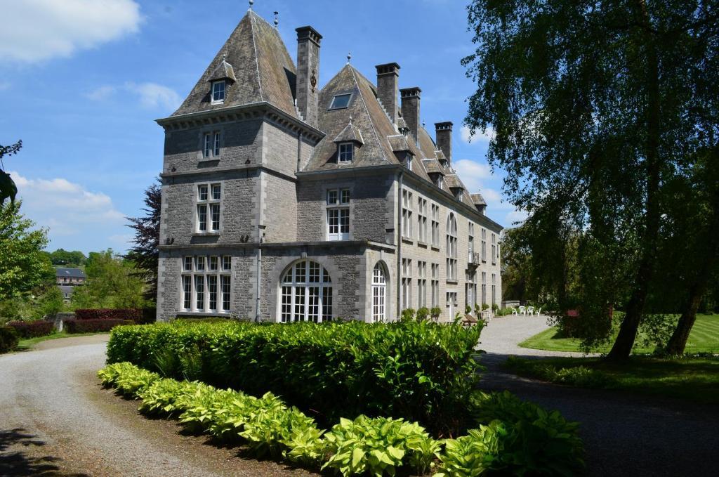 Château De La Motte * Yvoir
